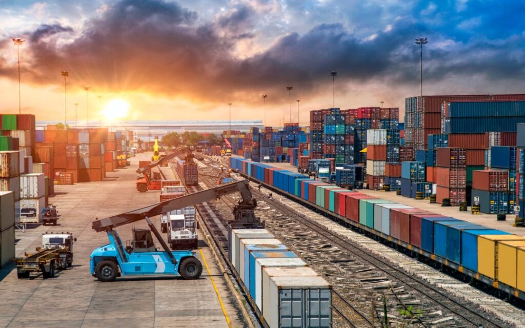 cheap rail freight from Shenzhen to Australia