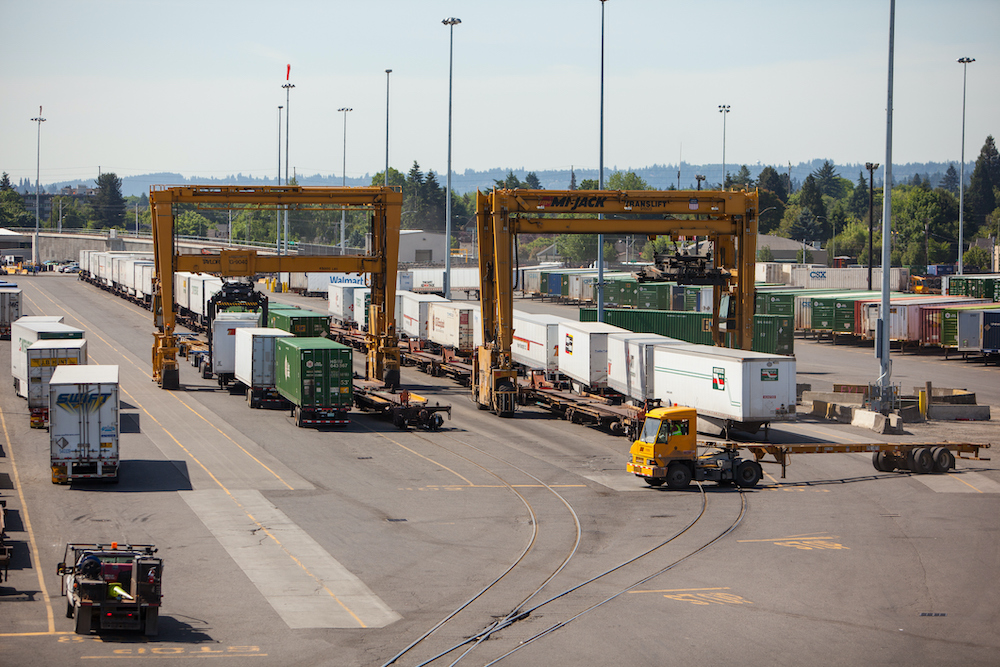 20GP FCL container shortage solution for textiles from China to Portugal