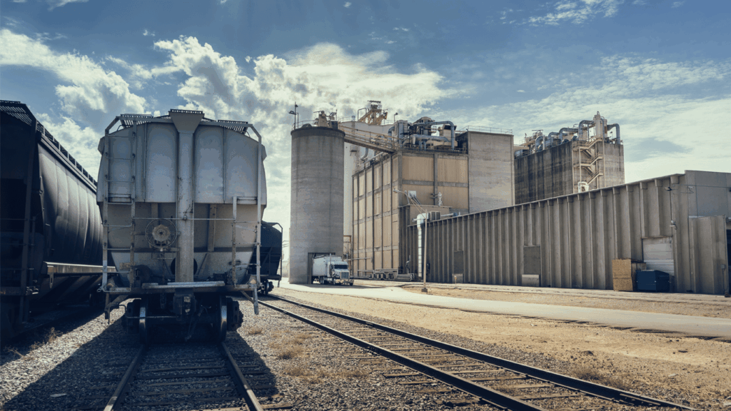 40GP FCL best route for lighting from China to Norway