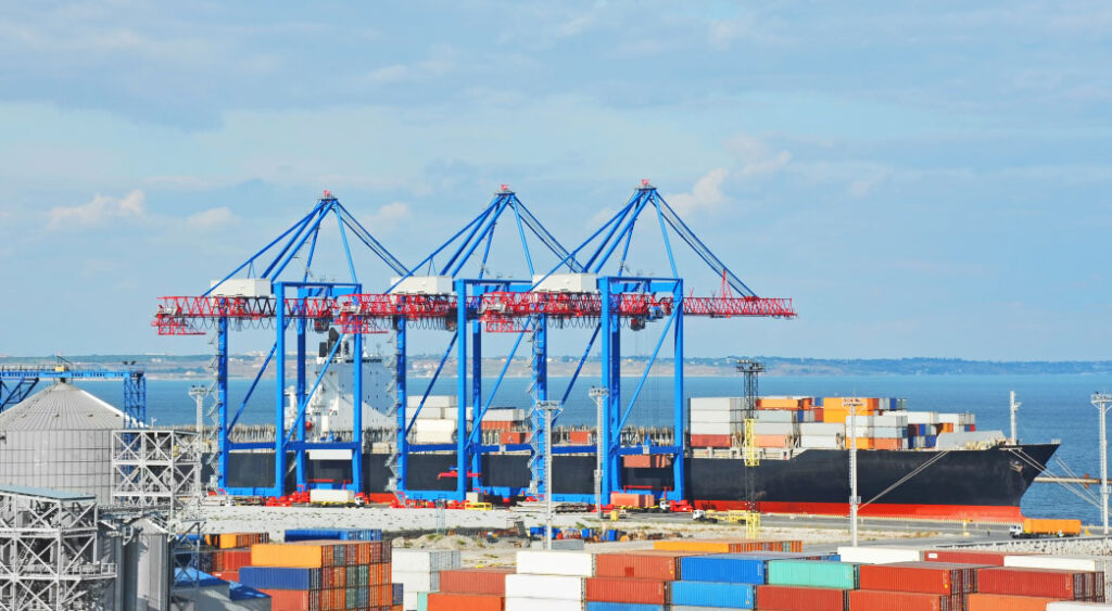 40GP FCL sailing schedule for textiles from China to Italy