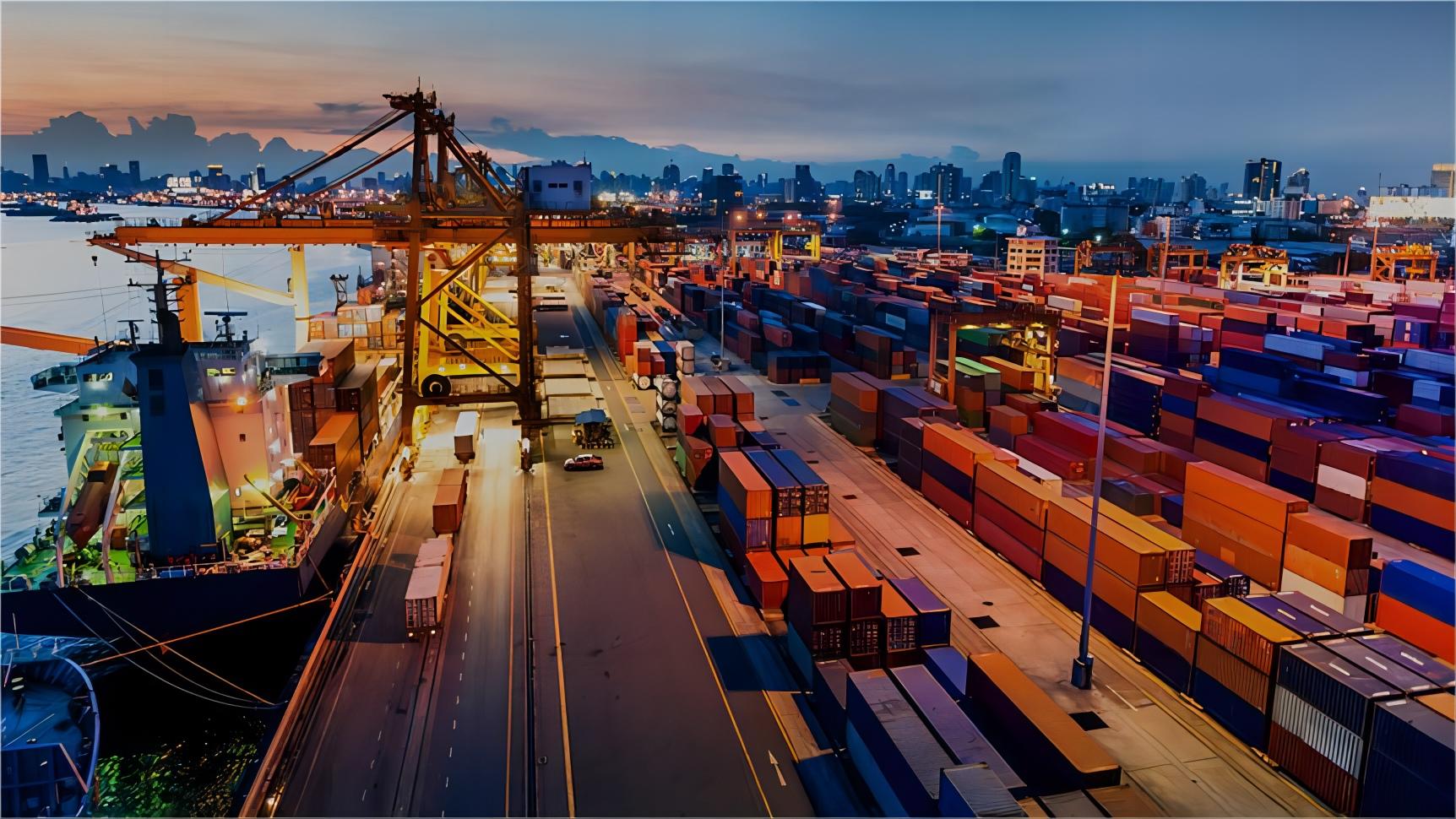 40GP container being loaded with toy boxes in a Chinese port